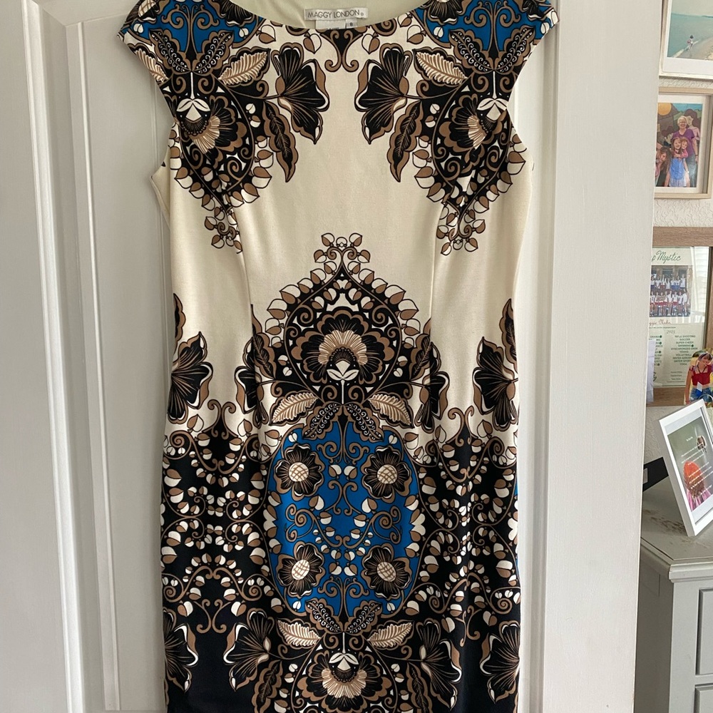 Maggie London Size 8 Dress